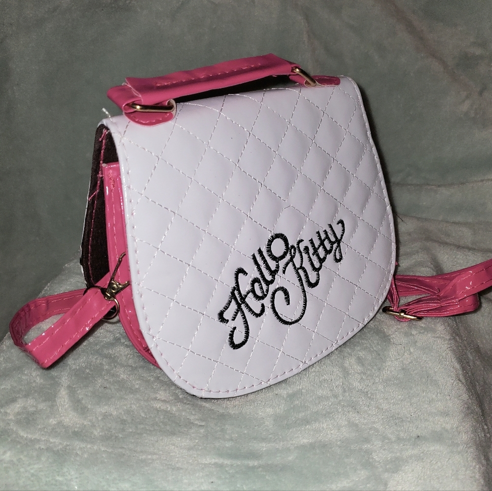 Small Hello Kitty Purse - Picture 4 of 7